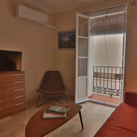 Ficus Junto A La Playa アパート